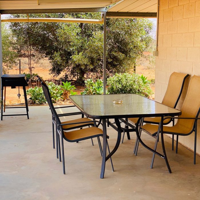Warrigal Country Cottage